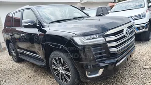 Toyota Land Cruiser 2012 Black