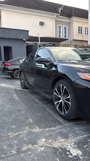 Toyota Camry 2018 Black