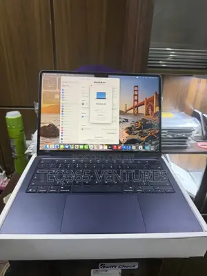 Laptop Apple MacBook Air 16GB Apple M5 SSD 512GB