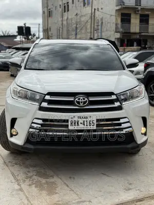 Toyota Highlander Limited Platinum 4dr SUV AWD (3.5L 6cyl 6A) 2015