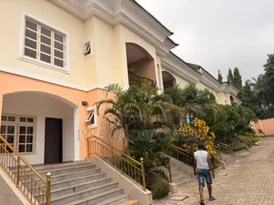 3bdrm Townhouse / Terrace in Asokoro for rent