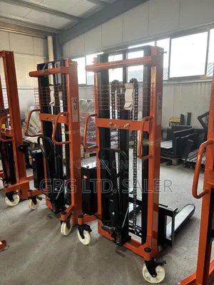 1ton Electric/Manual Stacker Lift - GBG