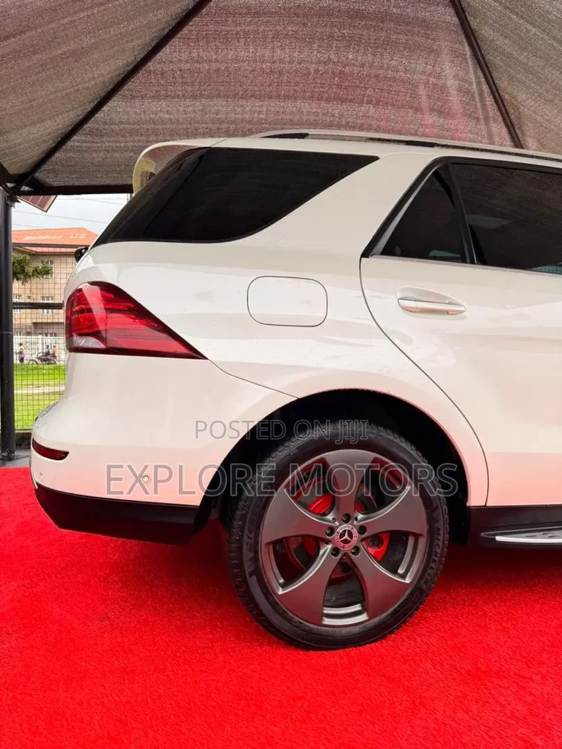 Mercedes-Benz GLE-Class 2016 White