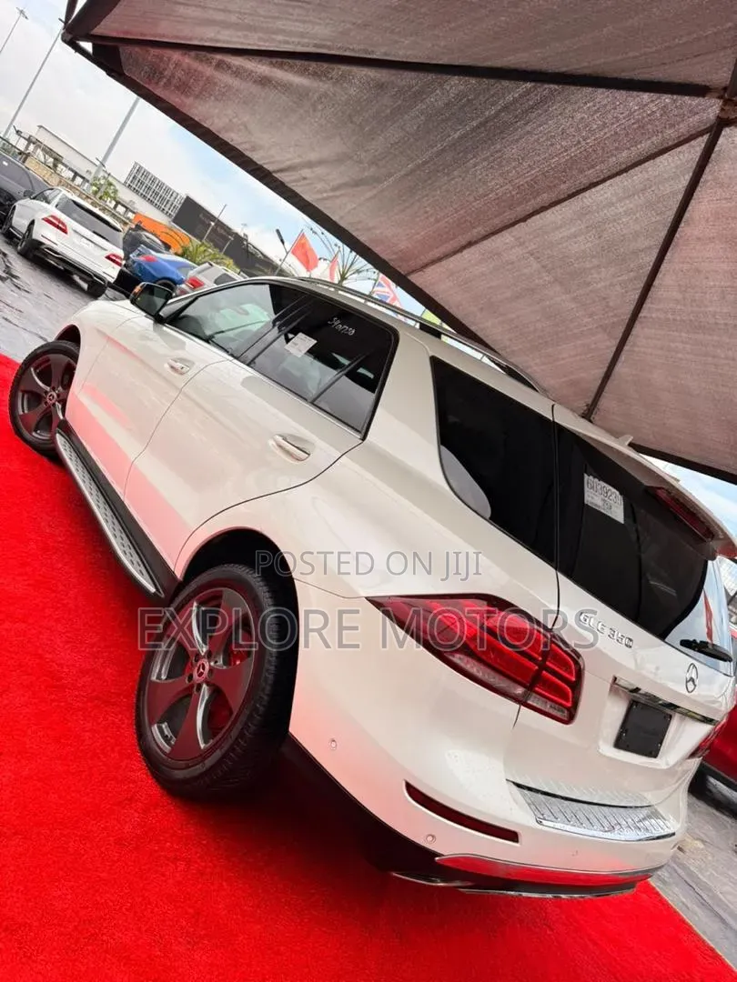 Mercedes-Benz GLE-Class 2016 White