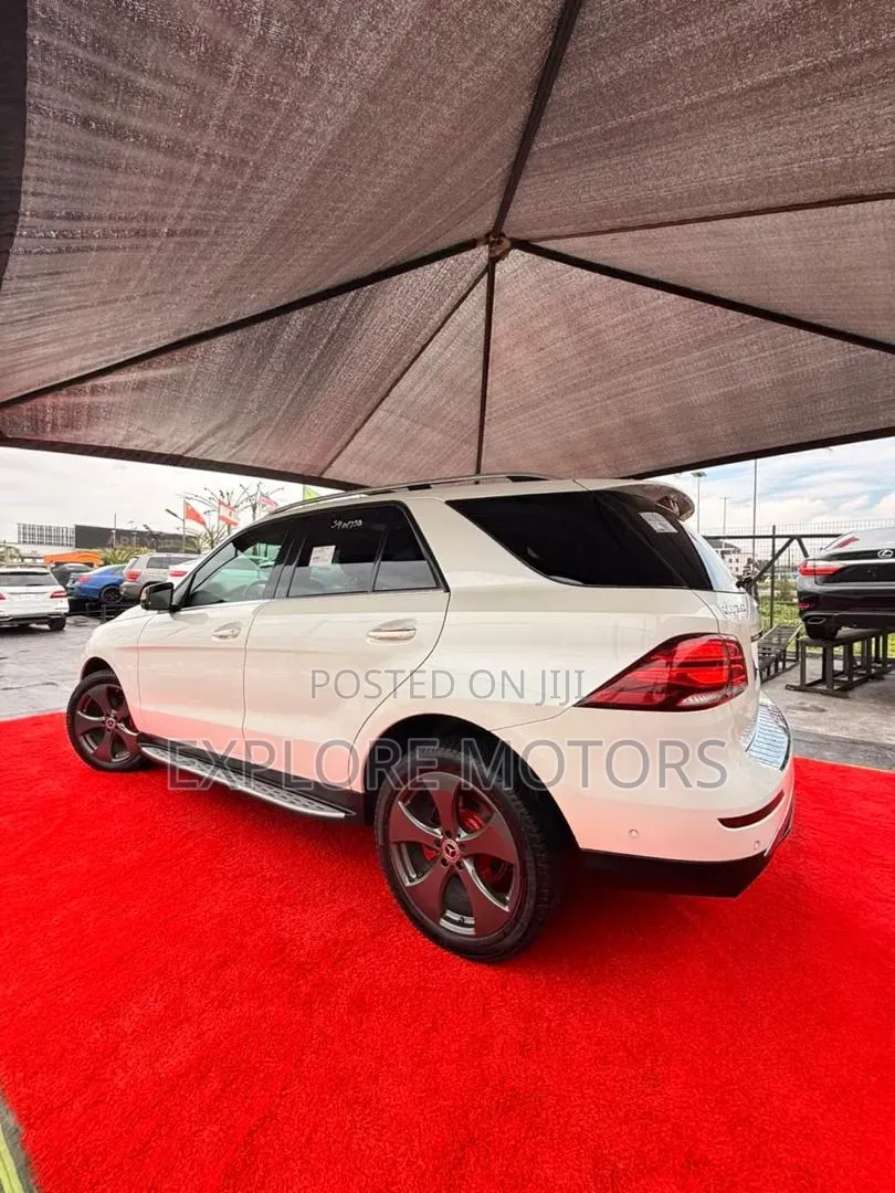 Mercedes-Benz GLE-Class 2016 White