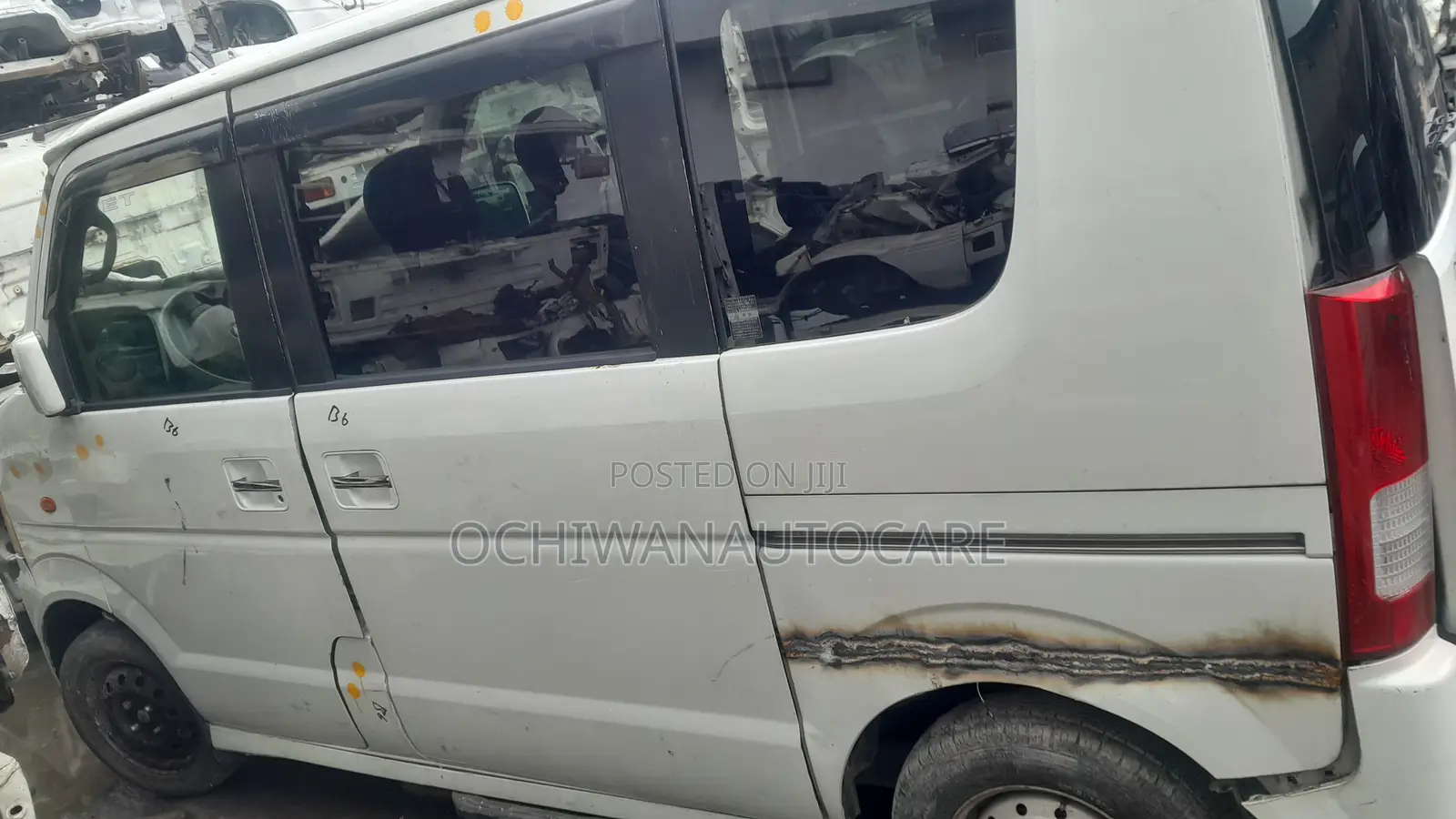 Suzuki Every 2011 White