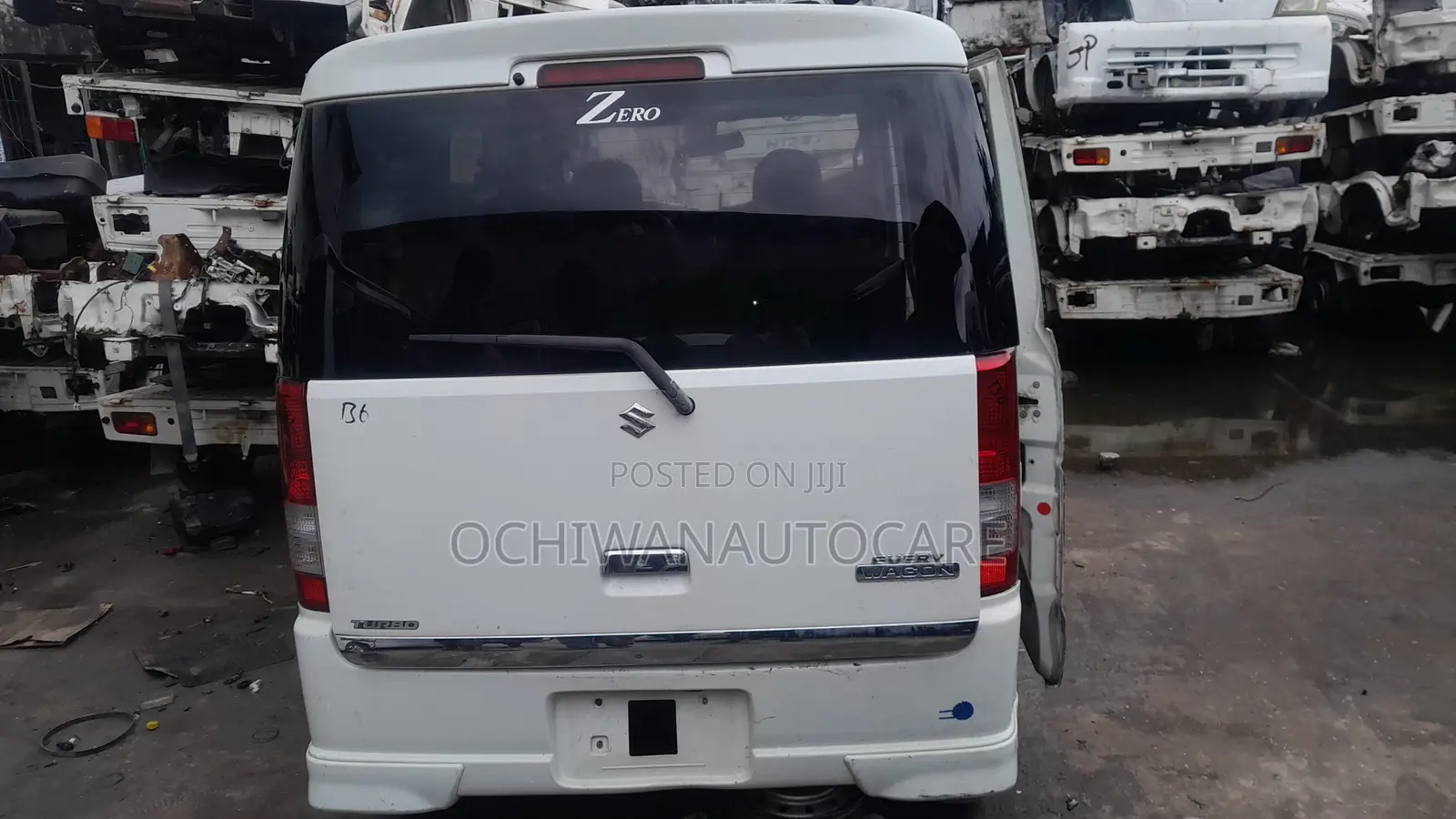 Suzuki Every 2011 White