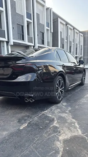 Toyota Camry 2018 Black