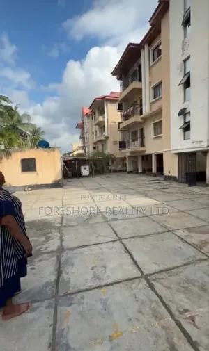 3bdrm Block of Flats in Allen Avenue for sale