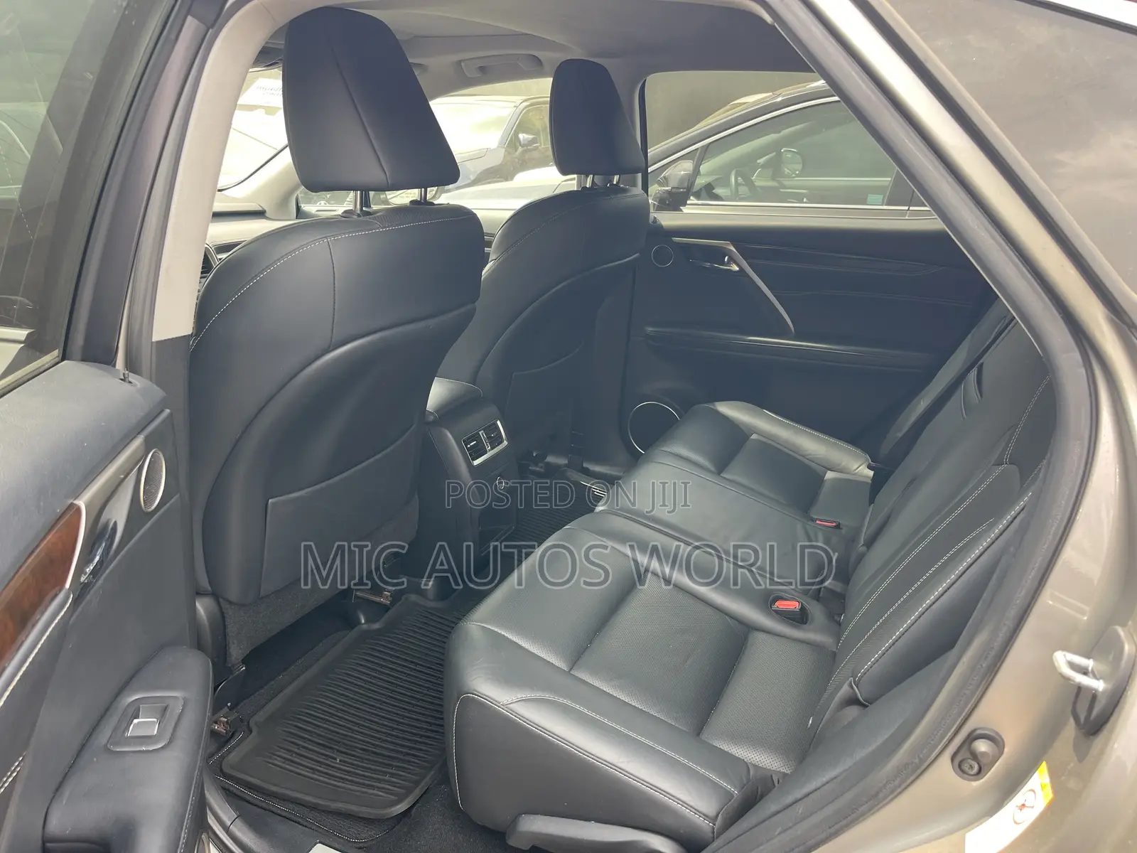 Lexus RX 2019 Gold