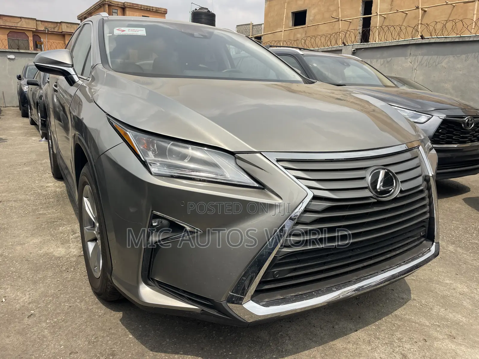 Lexus RX 2019 Gold