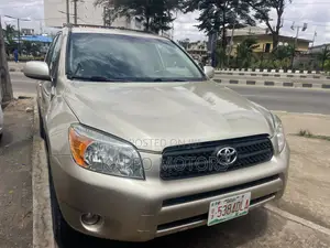 Toyota RAV4 4x4 2007 Gold