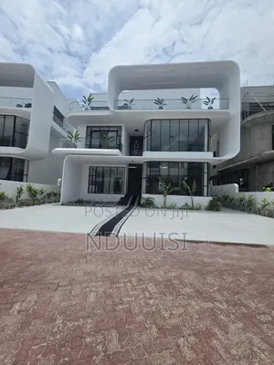 5bdrm Duplex in Osapa london for sale