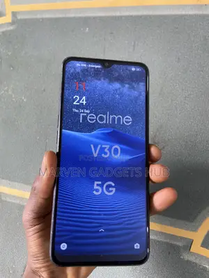 Realme V30 128 GB Black