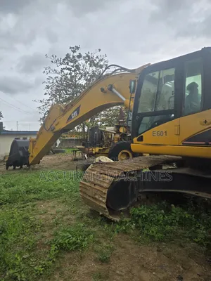 Cat Excavator 245C