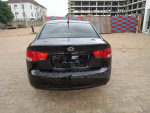 Kia Cerato 2012 Black