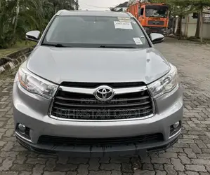 Toyota Highlander XLE V6 4x2 (3.5L 6cyl 6A) 2016 Gray