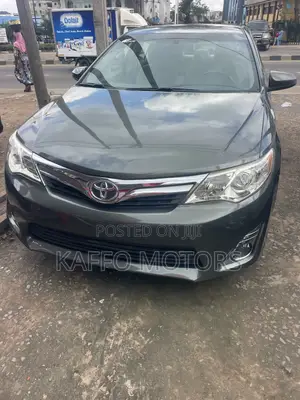 Toyota Camry LE 4dr Sedan (2.5L 4cyl 6A) 2013 Green