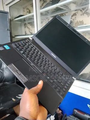 Laptop Toshiba Portege R930 8GB Intel Core i5 HDD+SSD 500GB