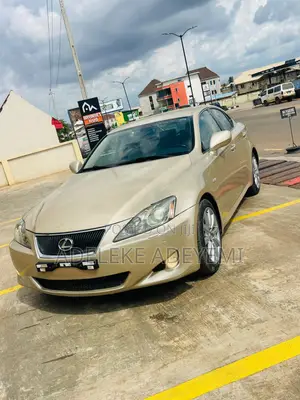 Lexus IS 250 2008 Gold