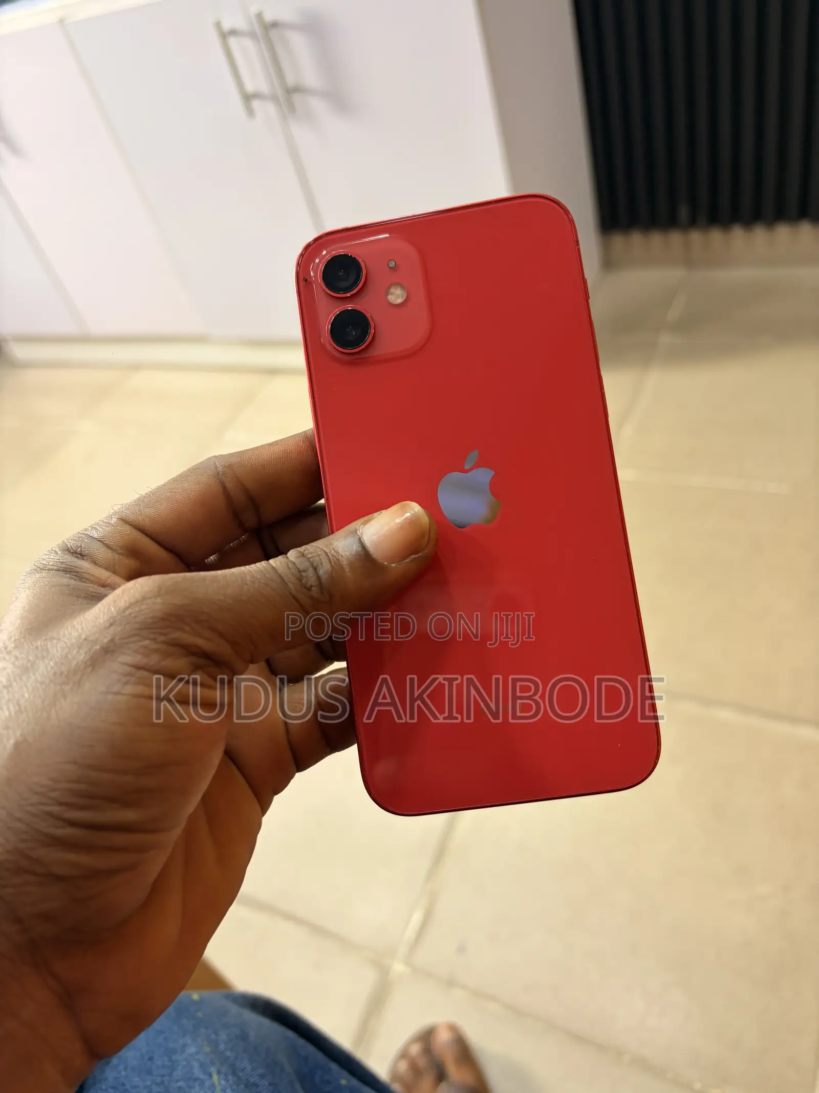 Apple iPhone 12 64 GB Red