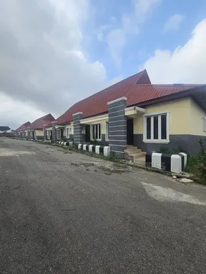 2bdrm Bungalow in Fha Lugbe for sale