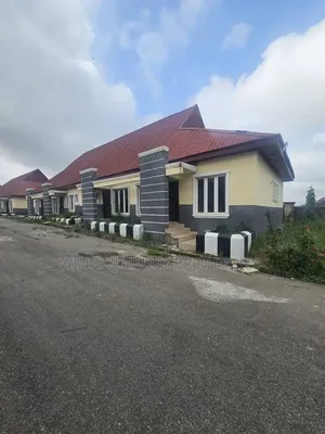 2bdrm Bungalow in Fha Lugbe for sale