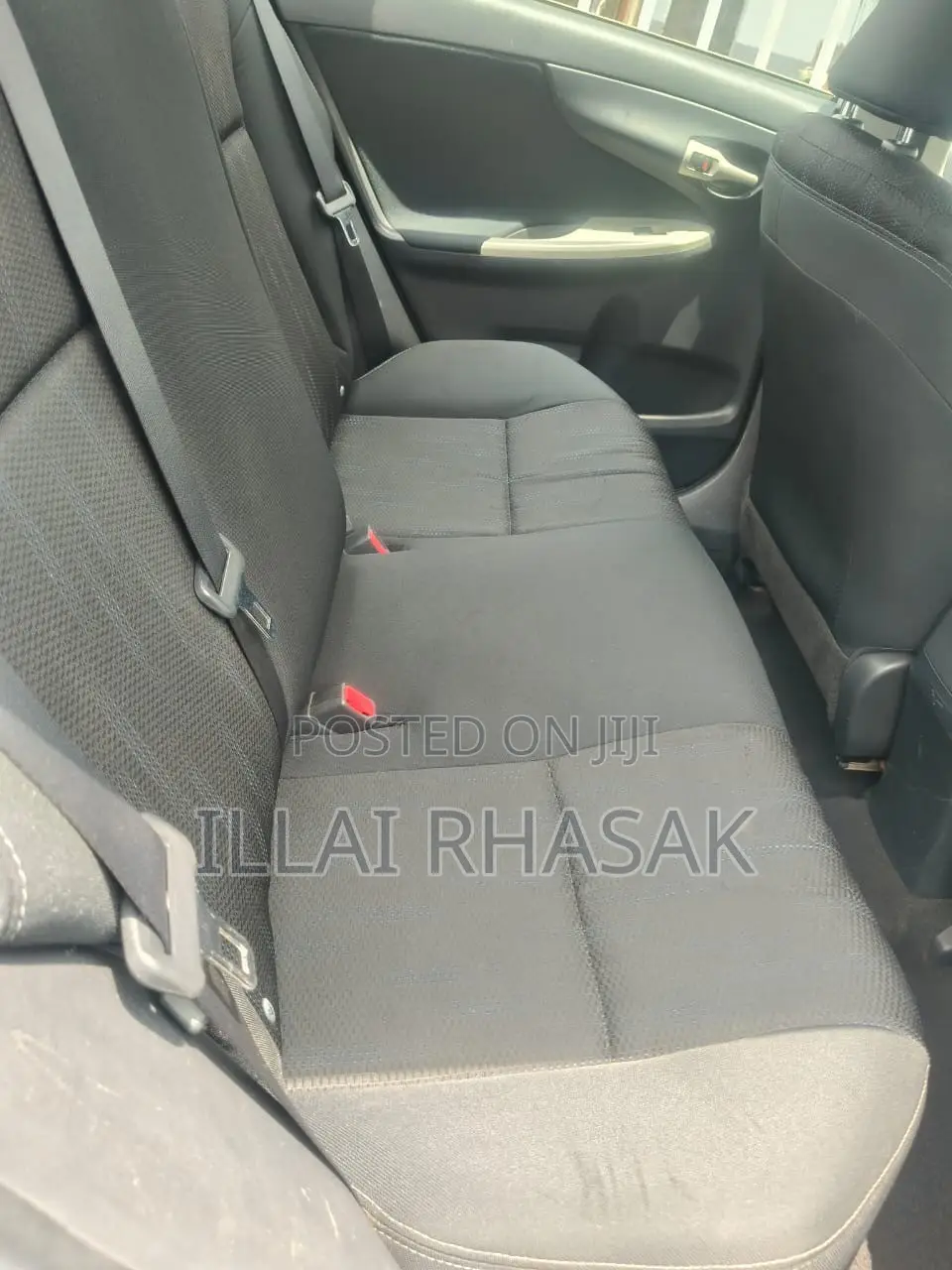 Toyota Corolla S 4dr Sedan (1.8L 4cyl 4A) 2013 Silver