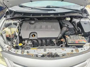 Toyota Corolla S 4dr Sedan (1.8L 4cyl 4A) 2013 Silver