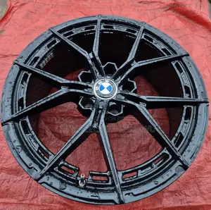 Staggered 18-Inch Long-Lasting Racing Wheel for BMW