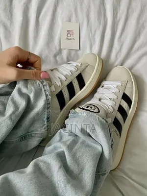 Adidas Sneakers