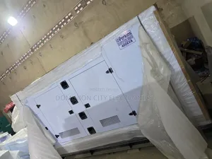 Heavy-Duty Sp400kva Perkins Diesel Soundproof Generator 2years Wty