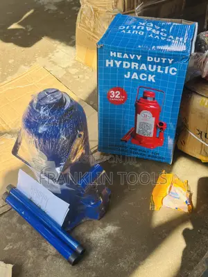 Heavy-Duty 32-Ton Hydraulic Bottle Jack