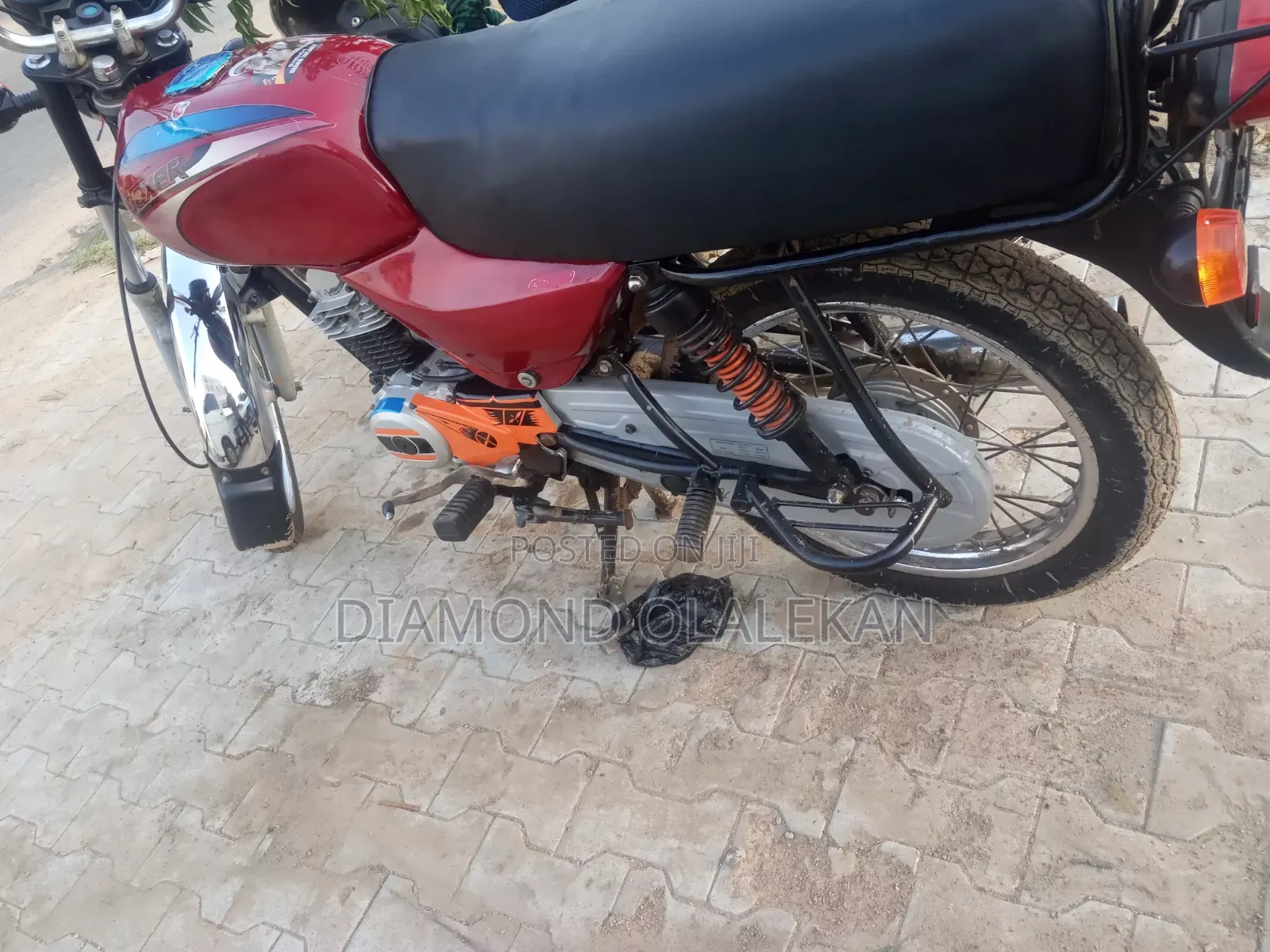 Bajaj Boxer 2015 Purple
