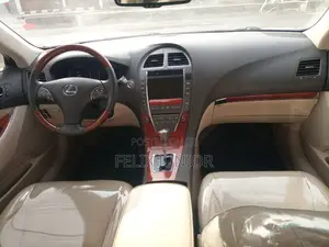 Lexus ES 350 2012 Gold