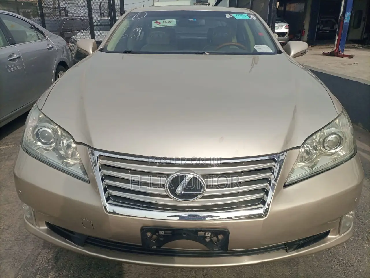 Lexus ES 350 2012 Gold