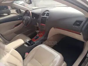 Lexus ES 350 2012 Gold
