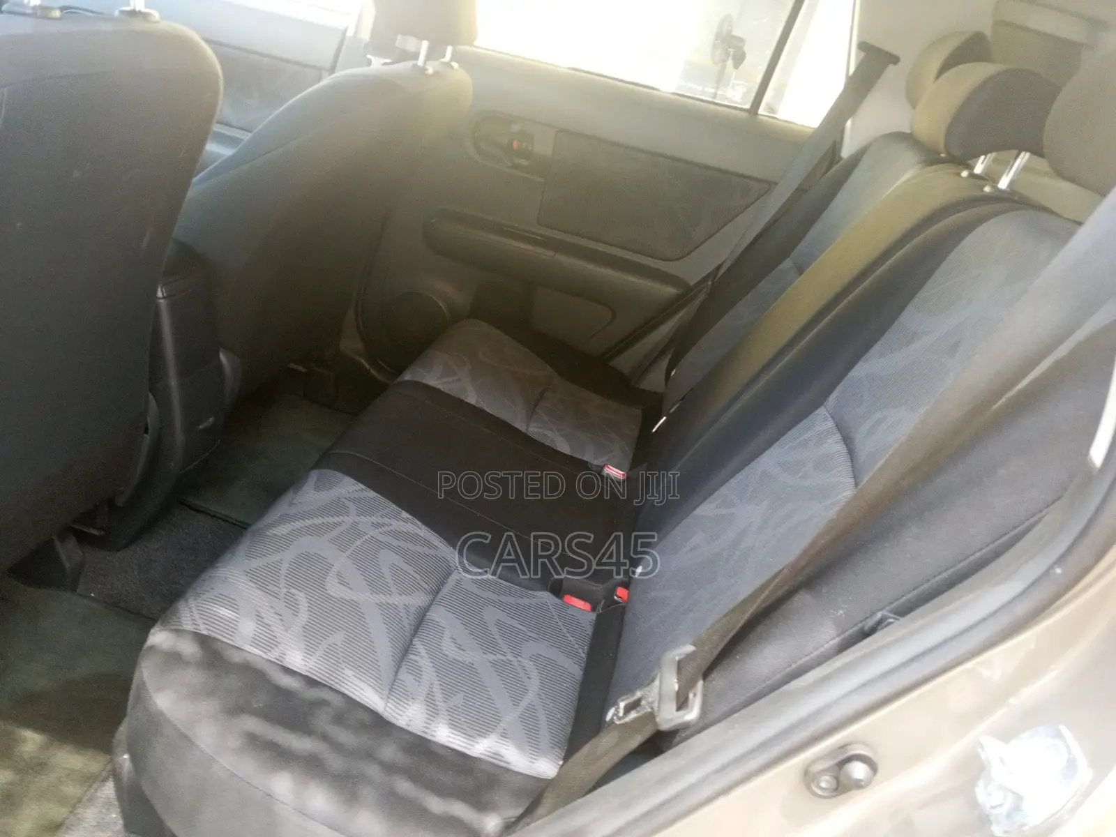 Scion xB 2011 Brown