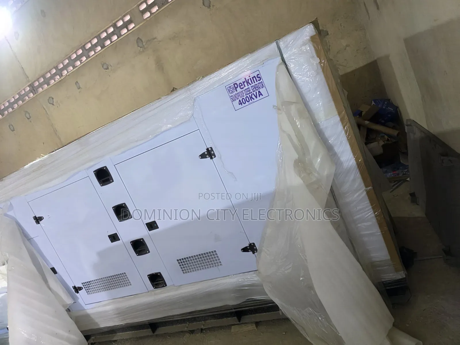 A Brand New Perkins Diesel Soundproof Gen(sp400kva)100%copper Coil