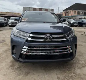 Toyota Highlander Limited 4x4 V6 (3.5L 6cyl 8A) 2017 Blue