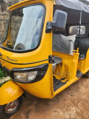 TVS King Deluxe Plus iTouch Start 2024 Yellow