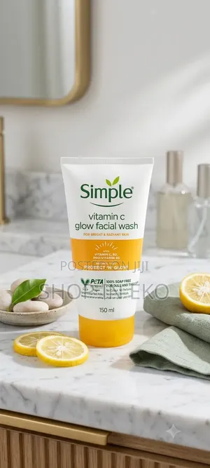 Simple Protect 'N' Glow Vitamin C Glow Facial Wash – 150ml