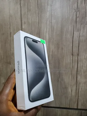 New Apple iPhone 15 Pro Max 256 GB Silver