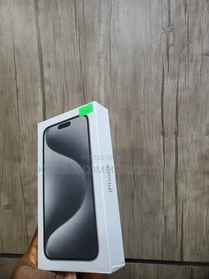 New Apple iPhone 15 Pro Max 256 GB Silver