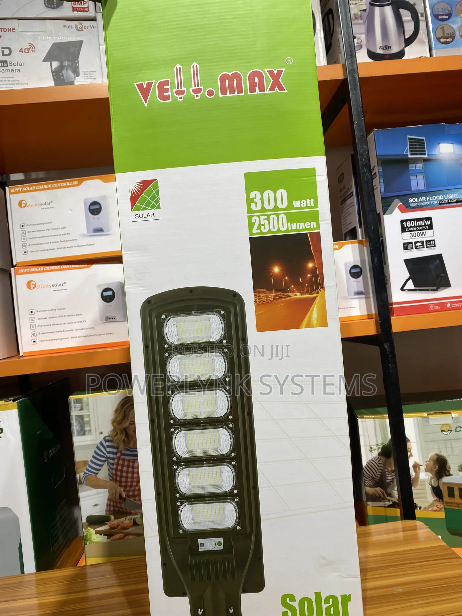 Vell Max Solar Street Light