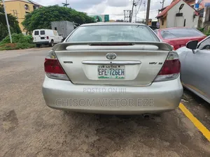 Toyota Camry SE 4dr Sedan (2.4L 4cyl 5A) 2005 Silver
