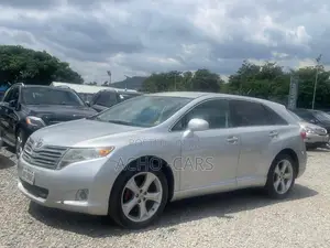 Toyota Venza 2010 Silver