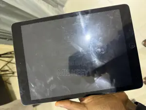 Apple iPad 10.2 (2021) 64 GB Black