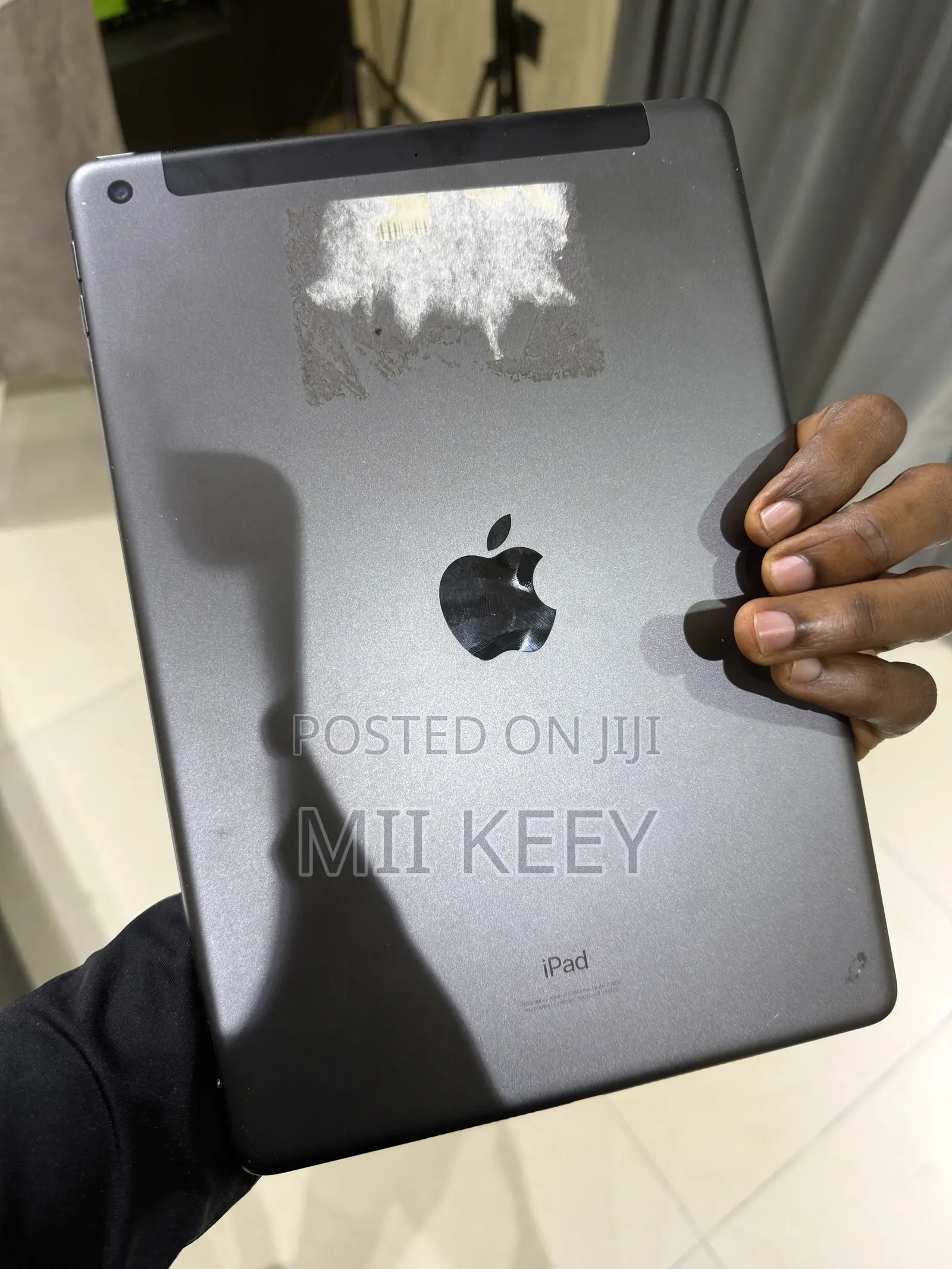 Apple iPad 10.2 (2021) 64 GB Black