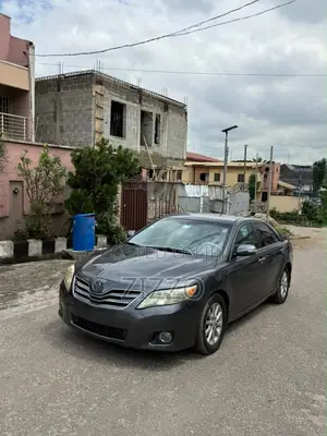 Toyota Camry 2011 Gray